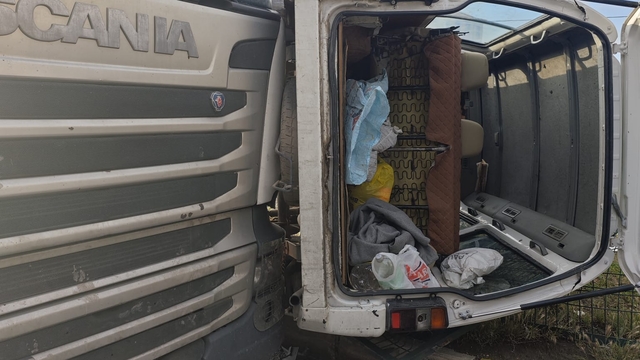 Mardin'de tır ile panelvanın çarpıştığı kazada 1 kişi yaralandı