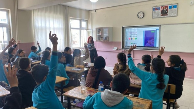Şanlıurfa Yeşilay Şubesince "Teknolojik bağımlılık" semineri düzenlendi