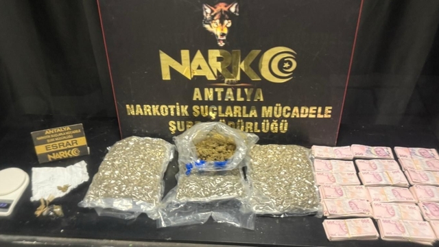 Antalya'da uyuşturucu operasyonları düzenlendi