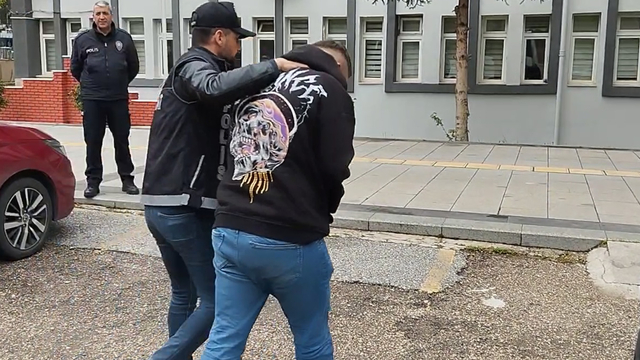 Tokat'ta 10 bin sentetik ecza hap ele geçirildi; 20 gözaltı