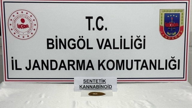 Bingöl'de araçlarında uyuşturucu bulunan 4 şüpheli gözaltına alındı