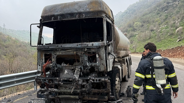Şırnak'ta akaryakıt tankerinde çıkan yangın söndürüldü