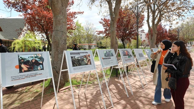 GAÜN'de Doğu Türkistan sergisi açıldı