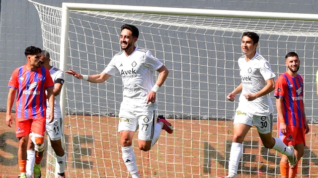 Altay düşmemek için direniyor