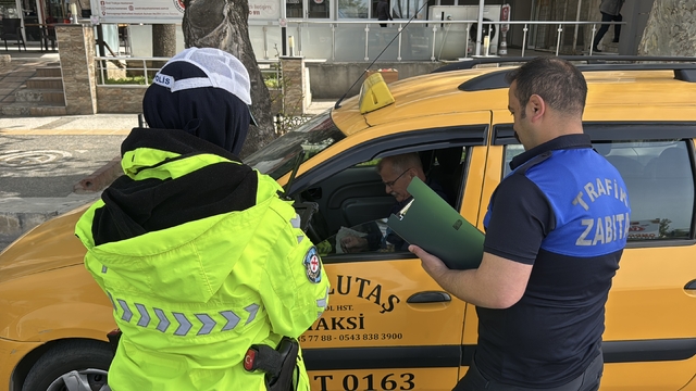 Edirne'de taksi ve minibüsler denetlendi