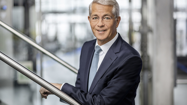 Yenilenen Antalya Havalimanı ilk yolcularını karşıladı