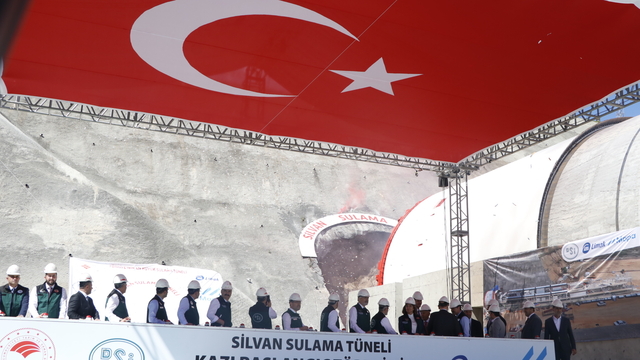 Diyarbakır'da Türkiye'nin en uzun sulama tünelinin kazısı başladı