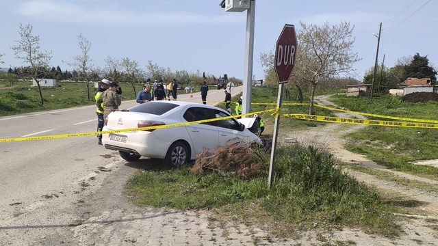 Edirne'de otomobille çarpışan motosikletin sürücüsü ağır yaralandı