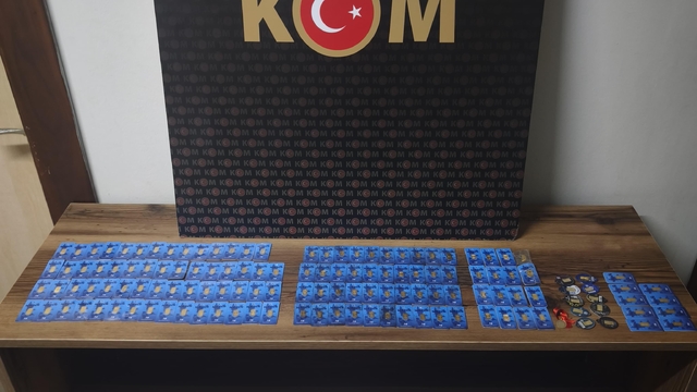 3 ilde kuyumcuları dolandıran 2 şüpheliye suçüstü