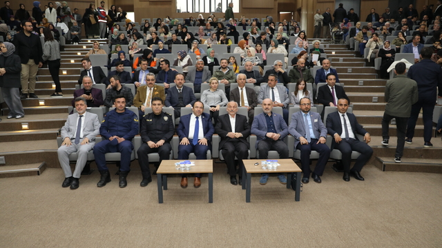 Sakarya'da "Bağımlılık Farkındalık Semineri" düzenlendi