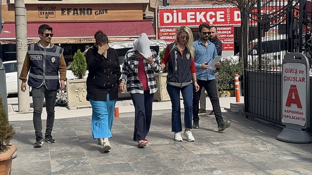 Eskişehir'de kesinleşmiş hapis cezası olan firari 3 kadın yakalandı