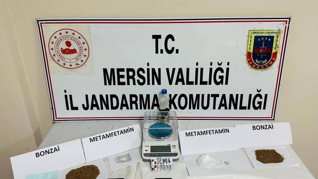 Mersin'de uyuşturucu operasyonunda yakalanan 2 zanlıdan 1'i tutuklandı