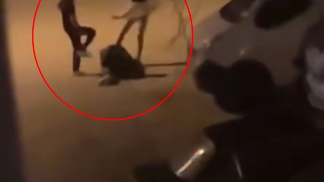 Tartıştığı 4 kişi tarafından tekme-tokat dövüldü