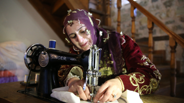 Kastamonu'da "Türk Aile Yapısında Çeyiz ve Gelinlikler" Sergisi ile Paneli düzenlendi