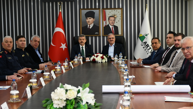 İçişleri Bakan Yardımcısı Karaloğlu, Artvin'de incelemelerde bulundu