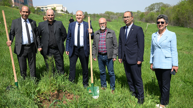 Trakya Üniversitesi botanik bahçesine fidan dikildi