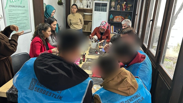 Burdur'da hükümlülerin iyileşme sürecine destek için Yeşilay tarafından etkinlik yapıldı