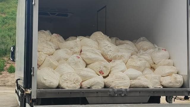Sakarya'da son tüketim tarihi geçmiş 23 ton lor peyniri ele geçirildi