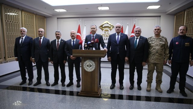 İçişleri Bakanı Yerlikaya, Adıyaman'da güvenlik toplantısı sonrasında konuştu: