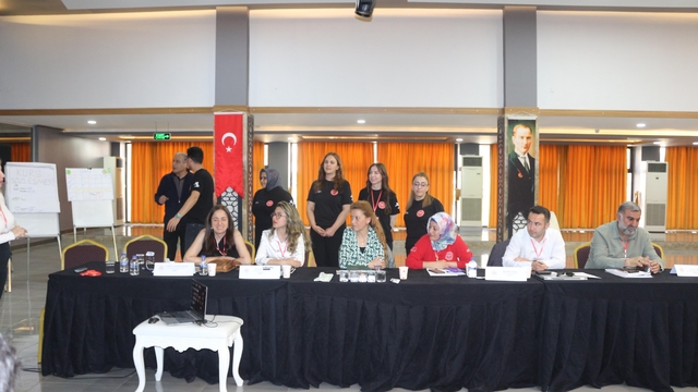 Mersin'de acil sağlık hizmetlerine yönelik eğitim tamamlandı