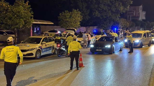 Adana'da dron destekli trafik denetimi yapıldı