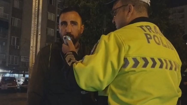 1.93 promil alkollü çıkan sürücü, polislere zor anlar yaşattı