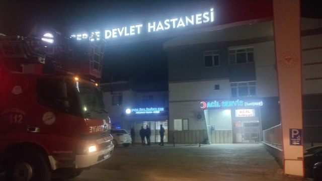 Gerze Devlet Hastanesinde çıkan yangın söndürüldü