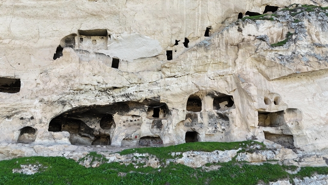 Tunceli'deki tarihi 'İn delikleri' turizme kazandırılıyor