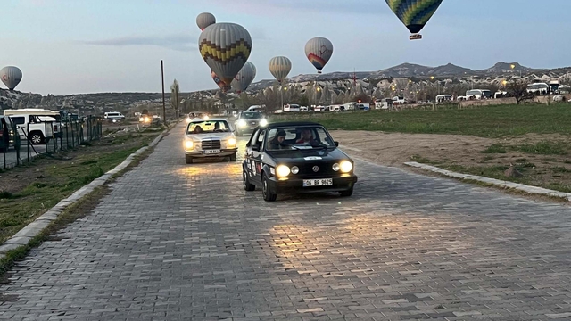 Kapadokya'da Klasik Otomobil Rallisi başladı