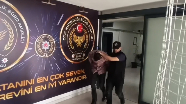 Yakalanmamak için kıyafet değiştiren hırsızlık şüphelisi tutuklandı