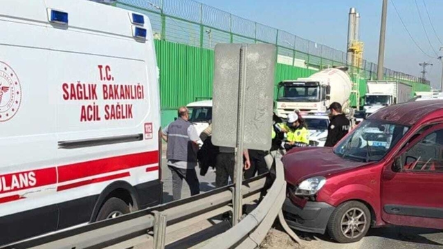 Kocaeli'de zincirleme kaza; 3 yaralı