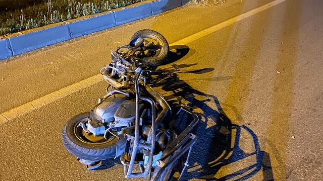 Afyonkarahisar'da otomobilin motosiklete çarptığı kazada 1 kişi öldü, 1 kişi yaralandı