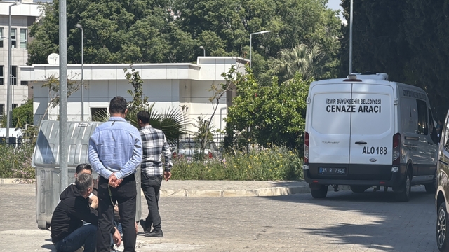 İzmir'de eski milletvekilinin oğlu tarafından öldürülen eşinin cenazesi Ankara'da defnedilecek