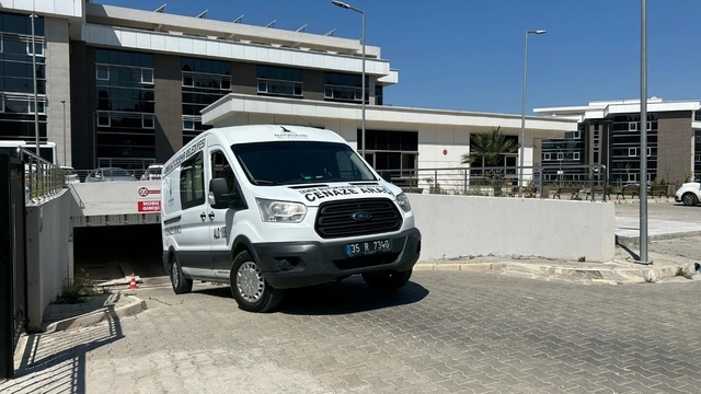 Eski TBMM Başkanvekili Fehmi Işıklar'ın eşinin cenazesi, Adli Tıp Kurumu'ndan alındı