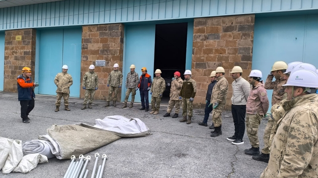 Van'da güvenlik korucularına arama kurtarma eğitimi verildi