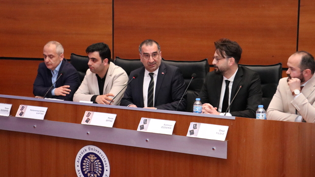 "Kültür Turizmi Açısından Erzurum'da İki Avrupalı: Puşkin-Redhouse" paneli düzenlendi