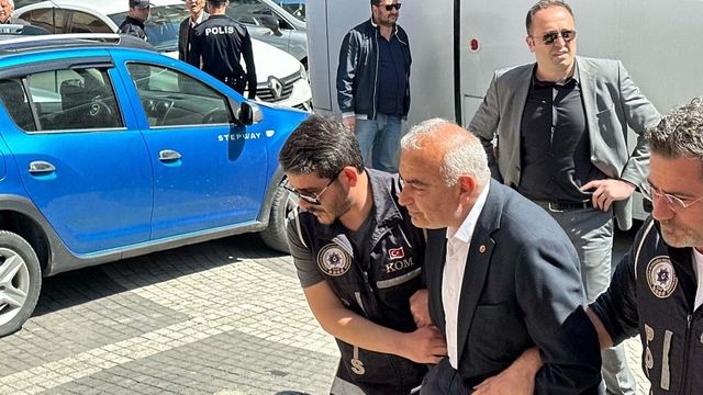 Devrek'teki usulsüzlük soruşturmasında 10 şüpheli adliyede