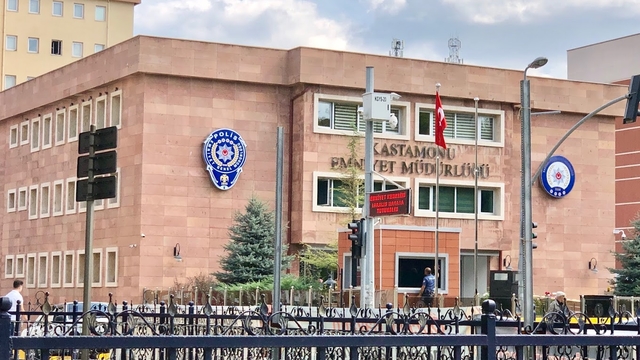 Hamile kadın evinde bıçaklanarak öldürüldü, eşi gözaltına alındı