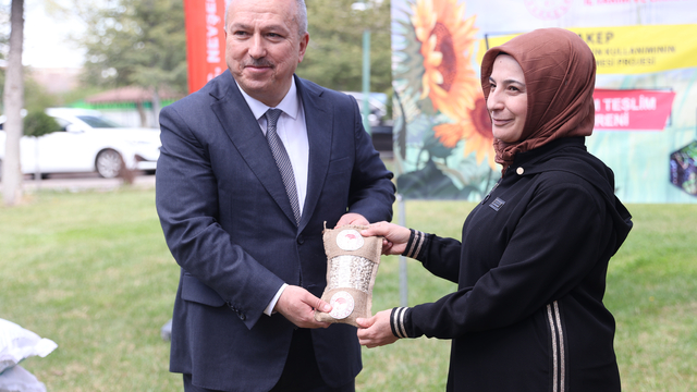 Nevşehir'de çiftçilere kuru fasulye tohumu dağıtıldı