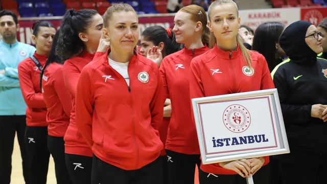 İşitme Engelliler Türkiye Voleybol Şampiyonası Karabük'te başladı