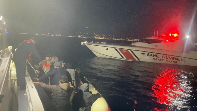 Bodrum açıklarında 21 düzensiz göçmen yakalandı