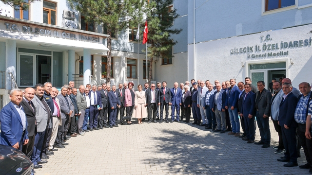 Bilecik Valisi Aygöl muhtarlarla bir araya geldi