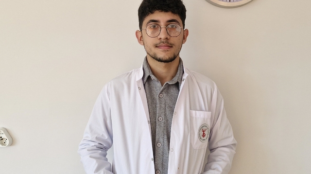 Yeşil sahaların tıbbiyeli futbolcusu profesyonel ligleri hedefliyor