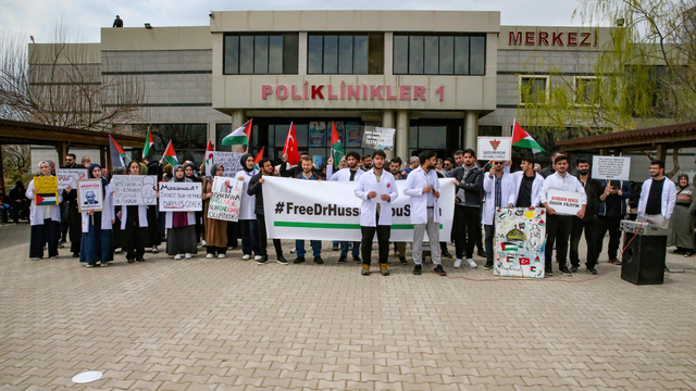 Van'da İsrail'in Gazze'ye yönelik saldırıları protesto edildi