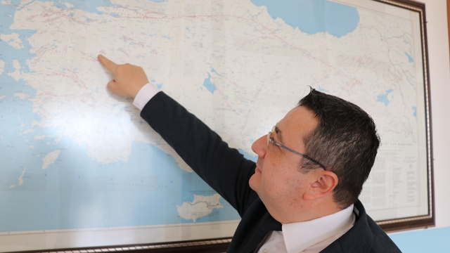 Simav'daki depremlerin tespit edilmemiş ve haritalanmamış yerde gerçekleştiği bildirildi