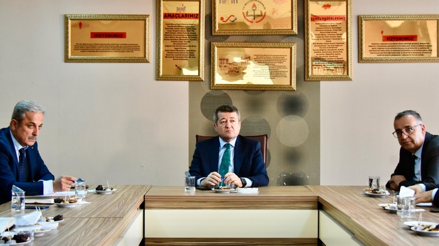 Bilecik İl Milli Eğitim Müdürü Şimşek ilçeleri ziyaret etti