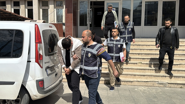 Kırıkkale'de beyaz eşya tamiri vaadiyle dolandırıcılık yapan 2 şüpheli yakalandı