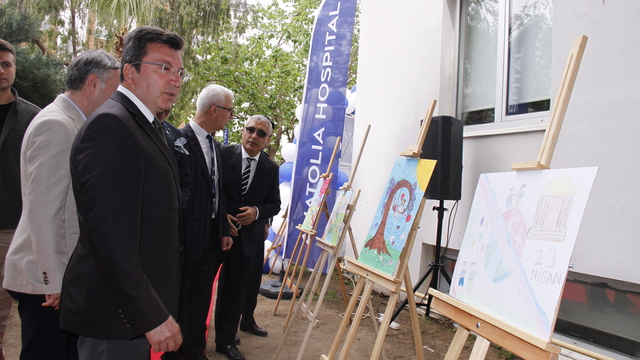 Serik'te resim yarışmasında başarılı olan öğrenciler ödüllendirildi