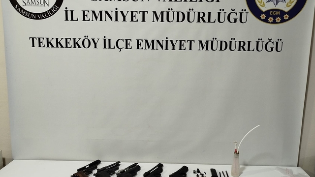 Samsun'da uyuşturucu ve silah parçaları ele geçirildi
