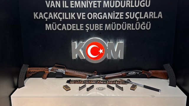 Van'da "nitelikli yağma" suçunu işleyen 4 şüpheli yakalandı